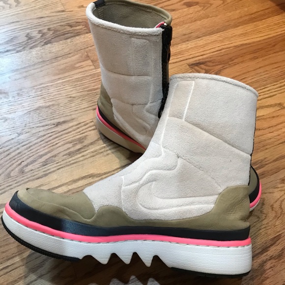 Nike Athletic Fall Boots - Picture 3 of 8